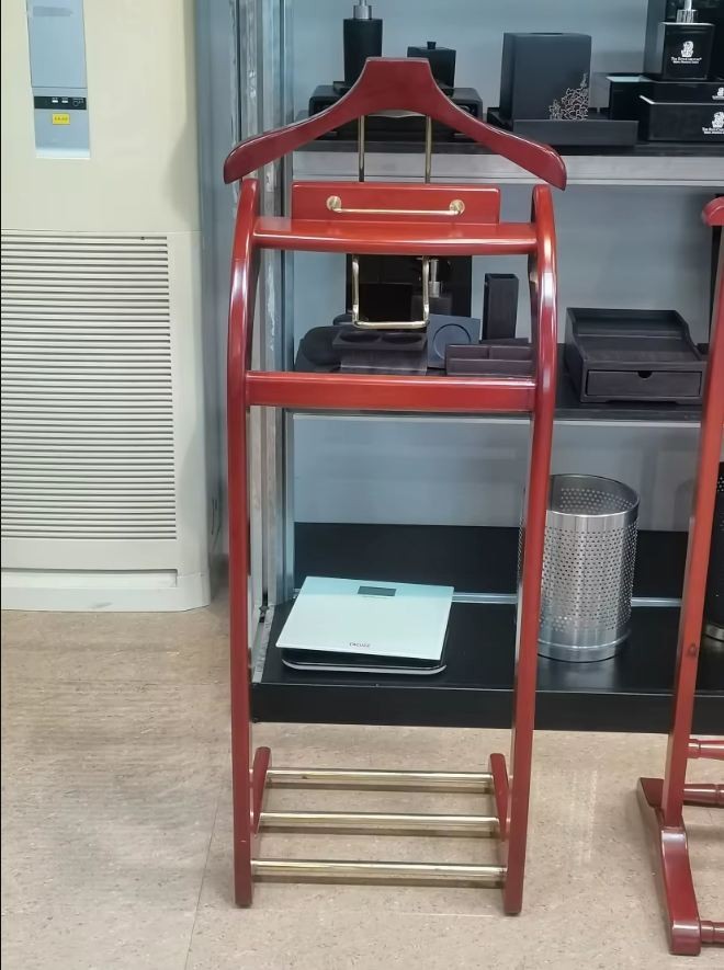 Вешалка для одежды костюмная напольная премиум деревянная WisePro / 83-4