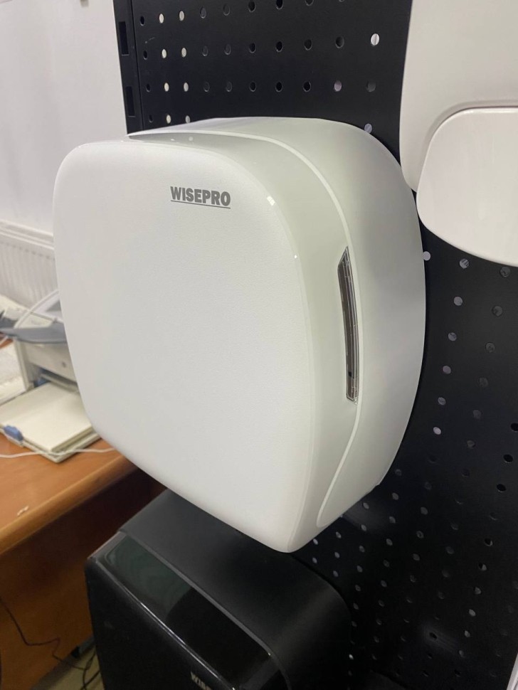 Диспенсер туалетной бумаги WisePro M610-W для средних и больших рулонов пластик белый / 72500