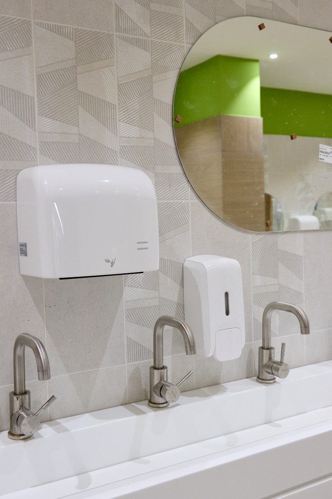 Сушилка для рук WisePro 1250вт 112 м/с пластик белая / K2013C-W