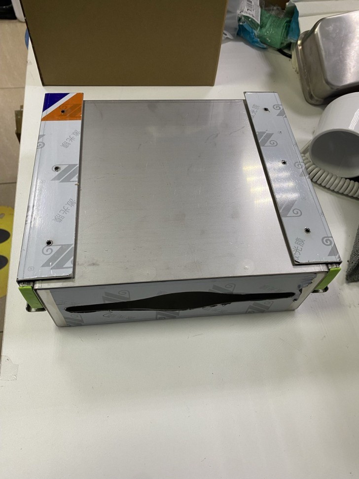 Встраиваемый диспенсер листовых полотенец за зеркалом WisePro Нерж сталь / 78-6