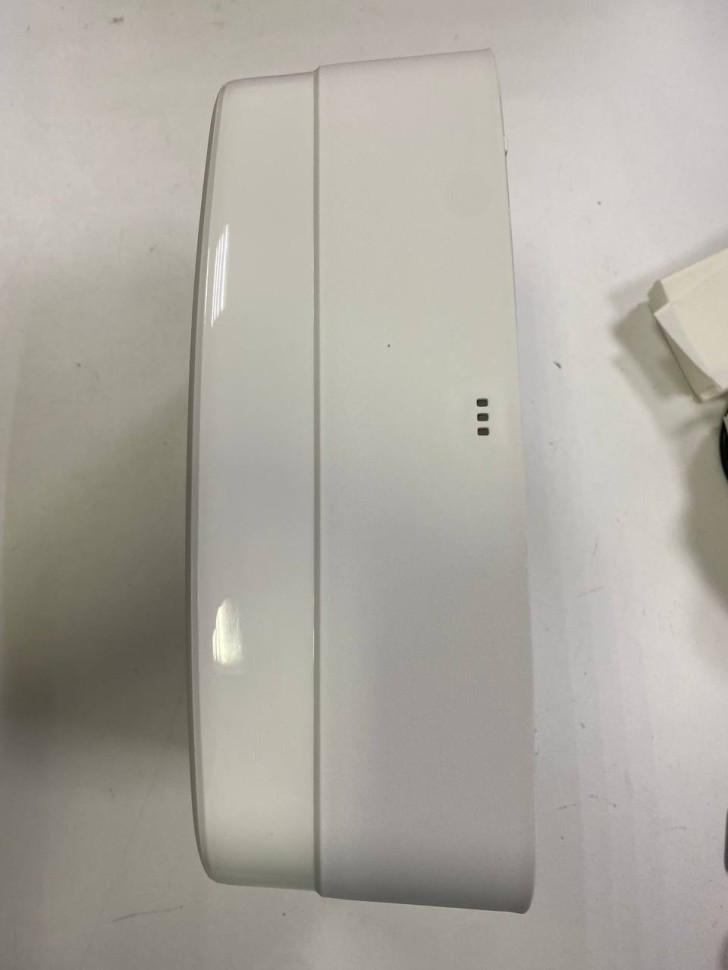 Диспенсер бумажных полотенец WisePro M620-W на 1 пачку Z-сл белый / 72300