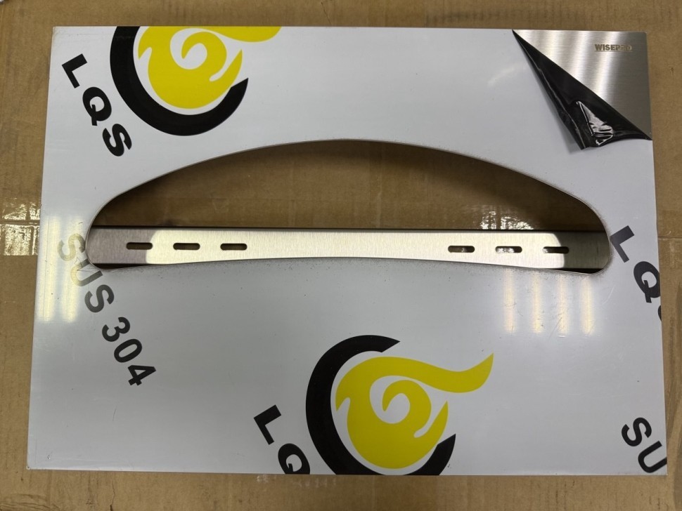 Диспенсер покрытий для унитаза 1/2 сложения WisePro металл матовая сталь / 77-36M